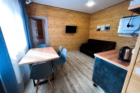 Люкс 4-местный 2-комнатный