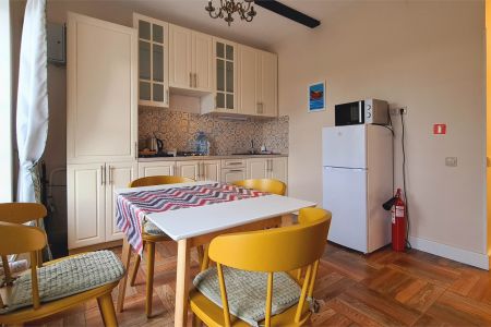 Таунхаус 3-местный (с 1-й спальней, гостиной и кабинетом)