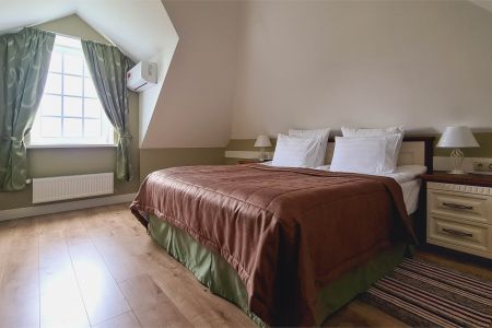 Таунхаус 3-местный (с 1-й спальней, гостиной и кабинетом)