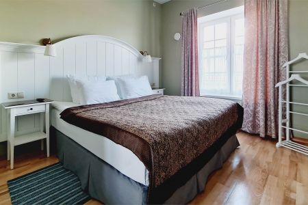 Таунхаус 3-местный (с 1-й спальней, гостиной и кабинетом)