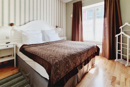 Таунхаус 3-местный (с 1-й спальней, гостиной и кабинетом)