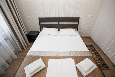 Апартаменты 4-местный 2-комнатный (с балконом и кухней)