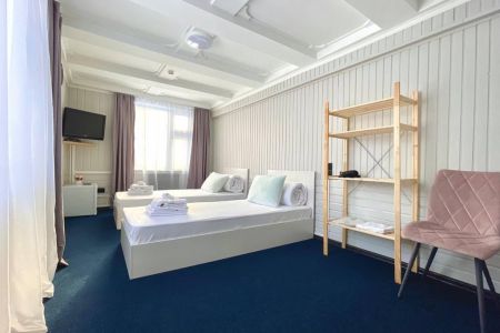 8F548349-9E77-4762-A5E2-0D1CC3011C04