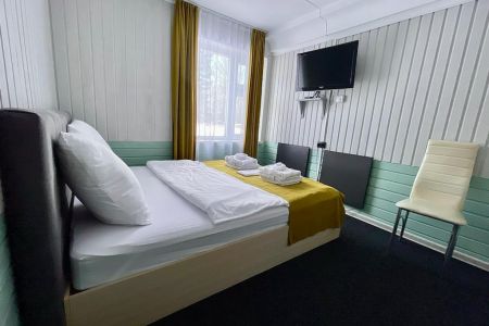 8F548349-9E77-4762-A5E2-0D1CC3011C04