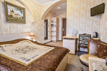 Люкс Президентский 4-местный 3-комнатный