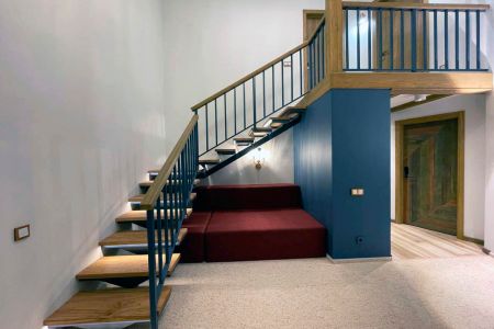 Тент Хаус, территория