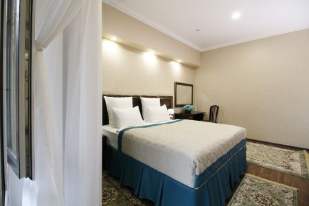 Люкс 2-местный 2-комнатный (с балконом)