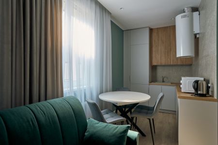 Апартаменты 4-местные Улучшенные (с балконом)