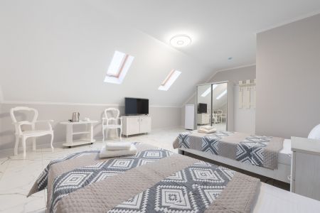 Стандартный 2-местный (с небольшим балконом)