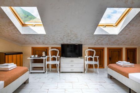 Номер 4-местный