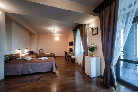 «Замок» гостевой дом