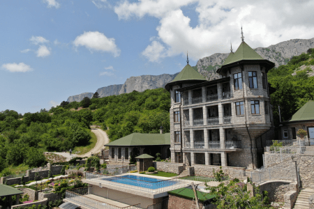 «Замок» гостевой дом