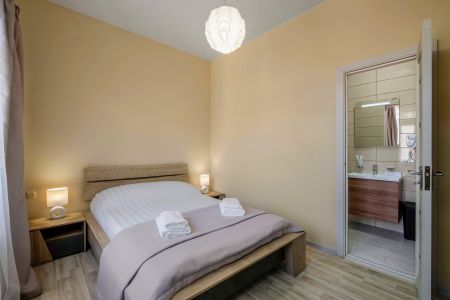 Апартаменты 4-местные 2-комнатные с террасой №8