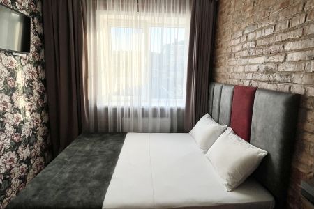 Люкс 3-местный (с гидромассажной ванной)