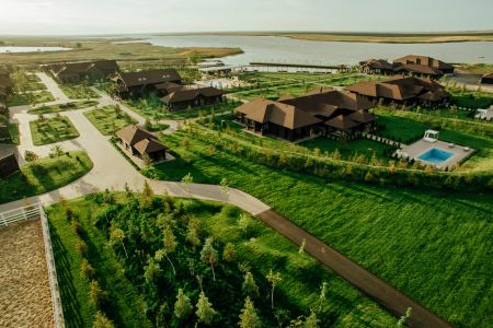 5-4ca3feed2a1415584f2ff4a59b16c457c5517c5083018a12586bee9e168e8549