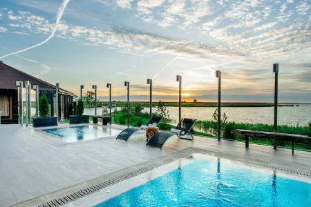 4-afa270fd798860df0874dfeb3a48bda8876ebd236464b894f1ca06f6b565ab8a