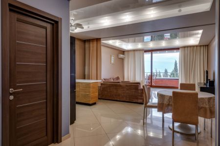 «Фамилия Делюкс» апартаменты