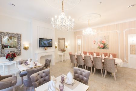 Зал 1 этажа.