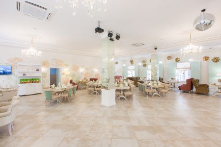 Зал 1 этажа.