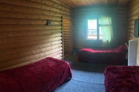 Внешний вид дома и территории