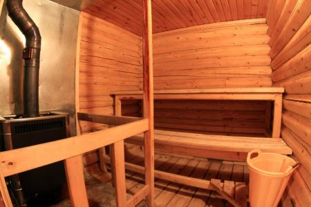 Внешний вид дома и территории