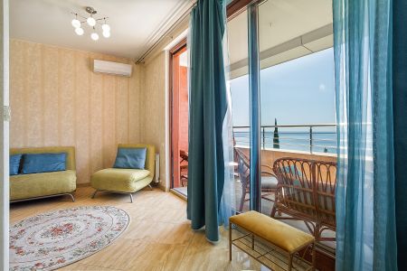 Апартаменты №49 3-комнатные (с видом на море)