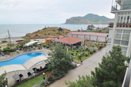 Стандартный 3-местный 1-комнатный (боковой вид на море) №2