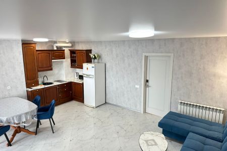 Стандартный 3-местный 1-комнатный (боковой вид на море) №2