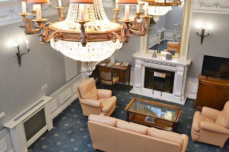 Полулюкс 2-местный (с ванной на львиных лапах)