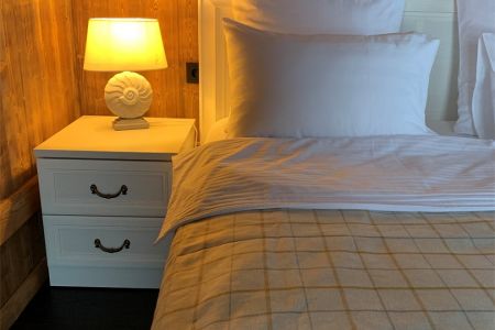 Люкс Семейный 4-местный 3 -комнатный (Изба карася)