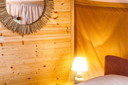 Бунгало 2-местный (Глэмпинг, Лисья нора)