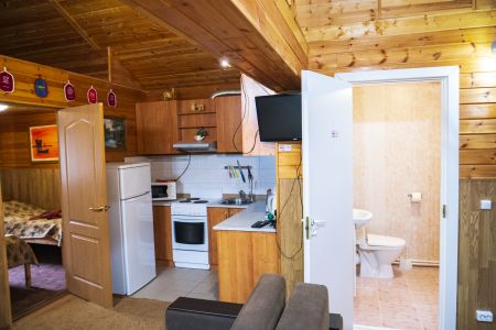 Коттедж 5-местный 3-комнатный 1 этаж (Медведь)