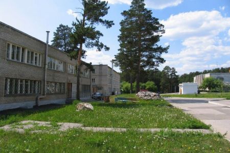 У Трех пещер