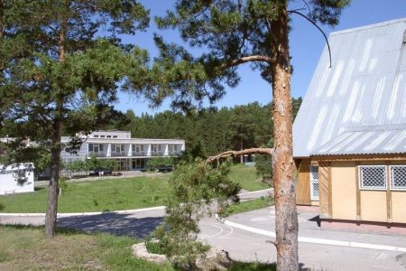 У Трех пещер