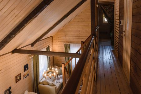 Коттедж 8-местный 4-комнатный (Русский)