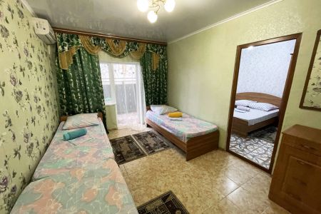 Стандартный 4-местный (с террасой)