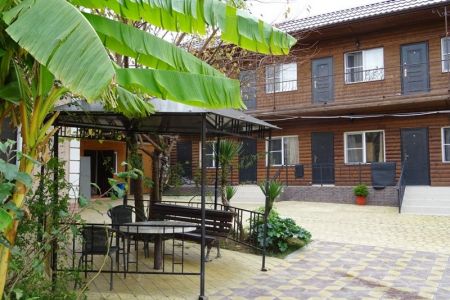 Коттеджи в Гагре