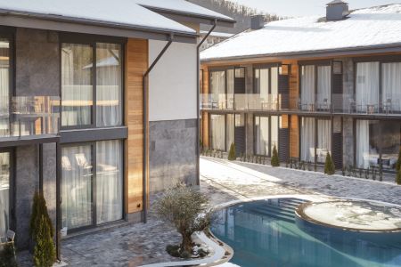 Территория, бассейн