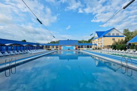 Территория летом