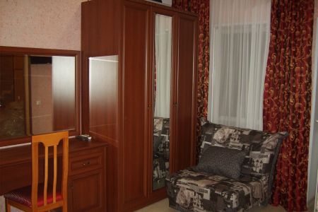 Полулюкс 3-местный (с балконом)