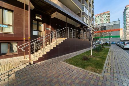 Шикарные апартаменты у парка Галицкого 4