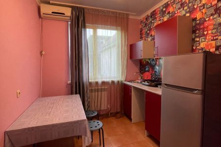 Апартаменты 4-местные (с диваном)