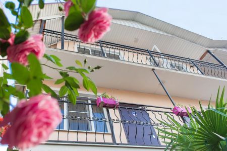 Апартаменты 4-местные (с диваном)