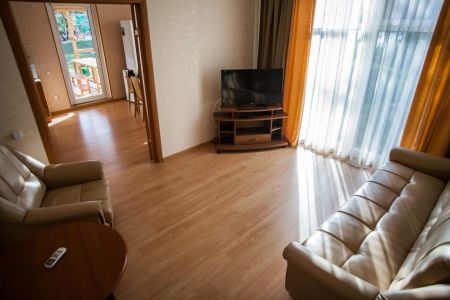 Дом 4-местный (Дом у реки «семейный»)