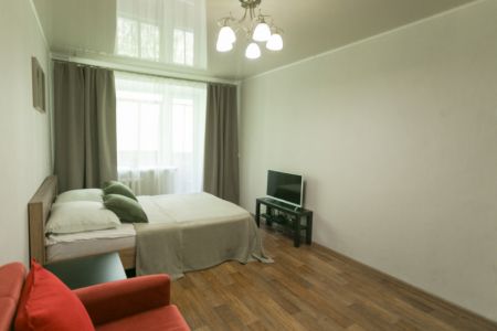 Гуд Найт на Косарева