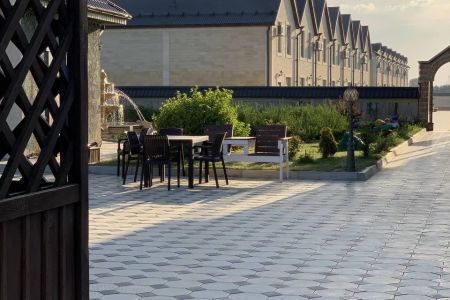 Внешний вид и бассейн