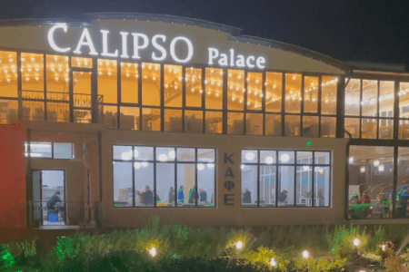 Внешний вид и бассейн