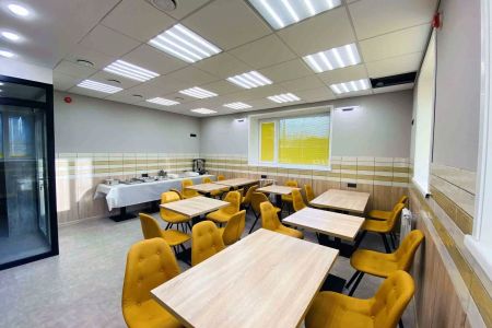 Место 2-местный