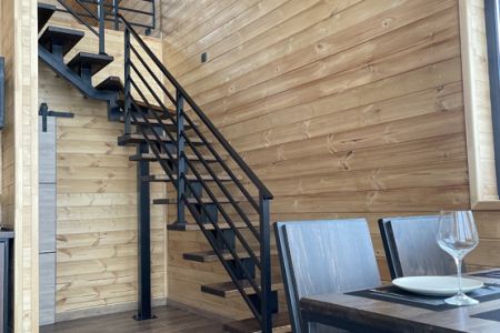 Дом 4-местный (в стиле барнхаус)