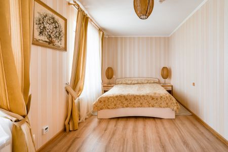 Коттедж Лесной